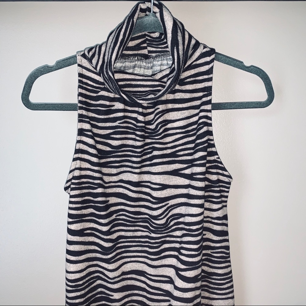TWENTYONE animal print sleeveless top - Picture 4 of 11